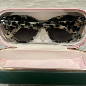 Kate Spade New York Women's Daesha Polarized Round Sunglasses, Black havana, 56